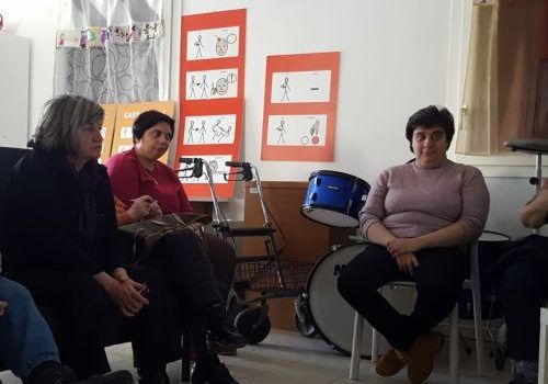 persone-che-progettano-insieme-servizi-per-incuba